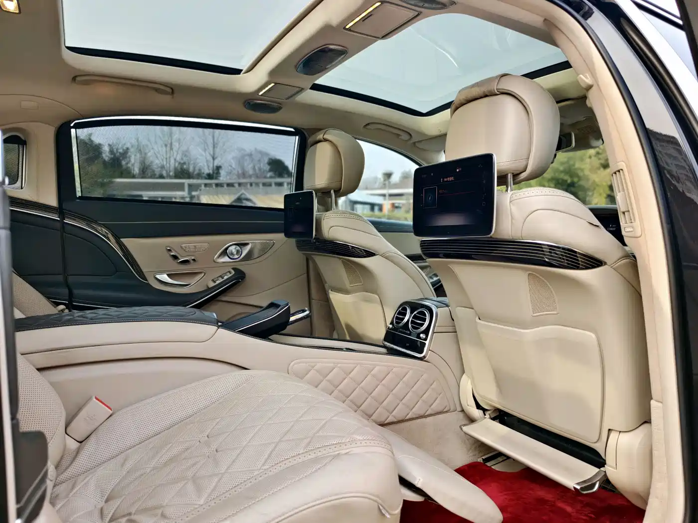 Mercedes-Benz Maybach S-Class 2018 Model S 680 фото 25