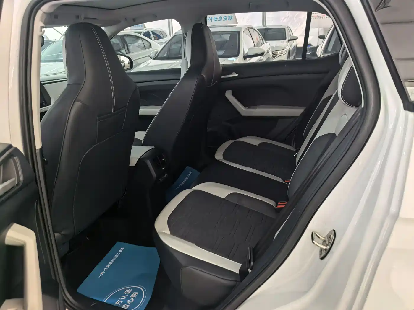 Volkswagen Tharu, миниатюра 5