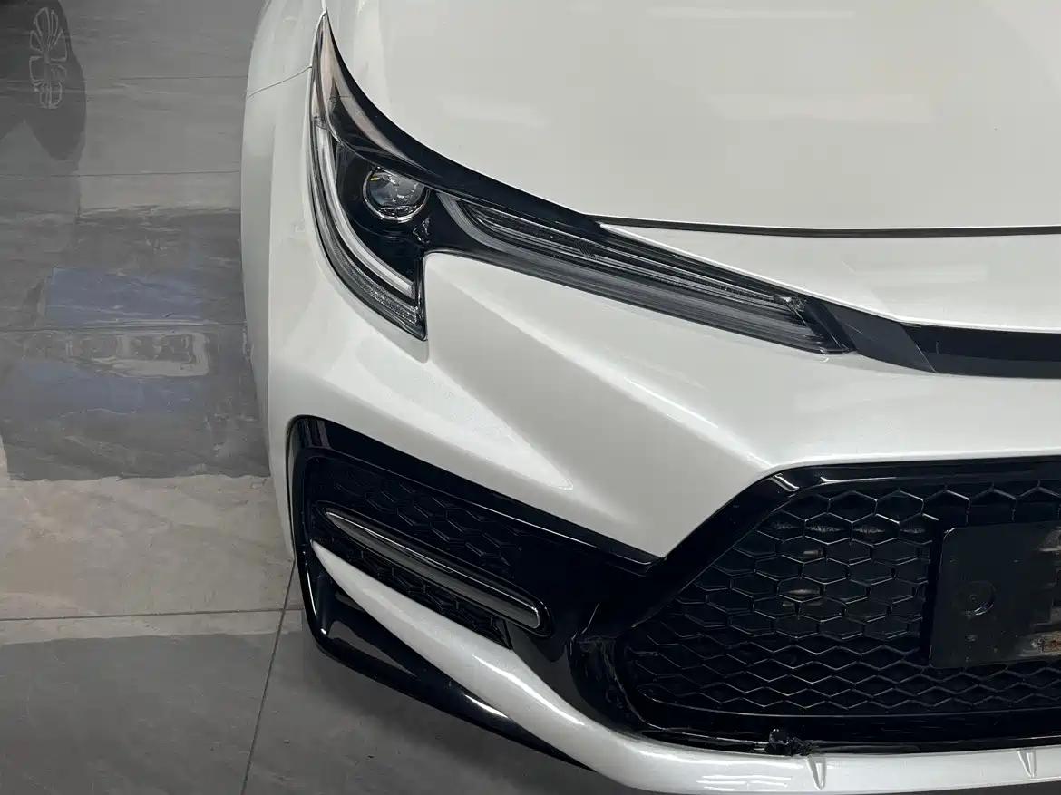 Toyota Levin 2022 185T CVT Sport Edition фото 5