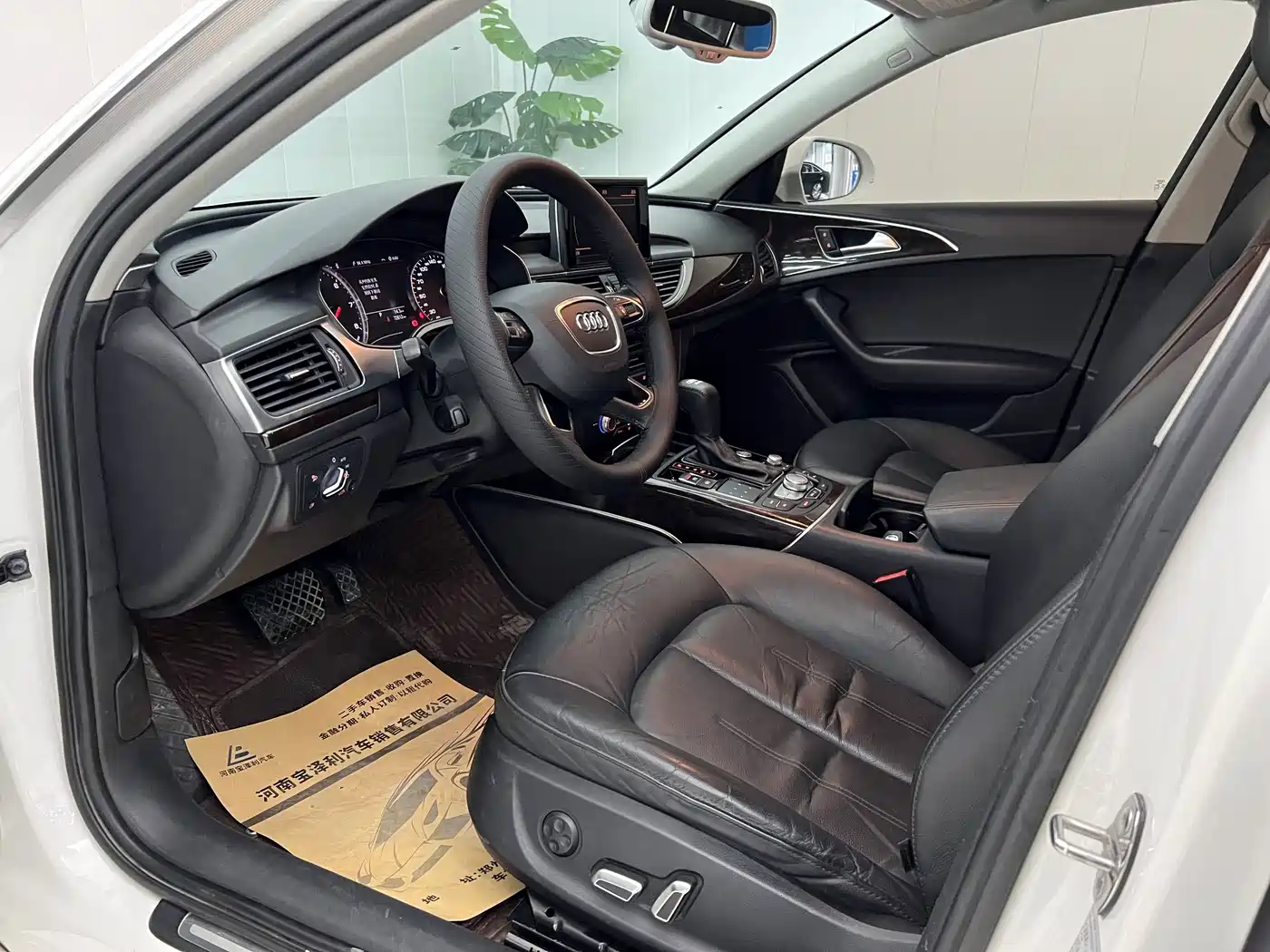 Фото 14 - Audi A6L