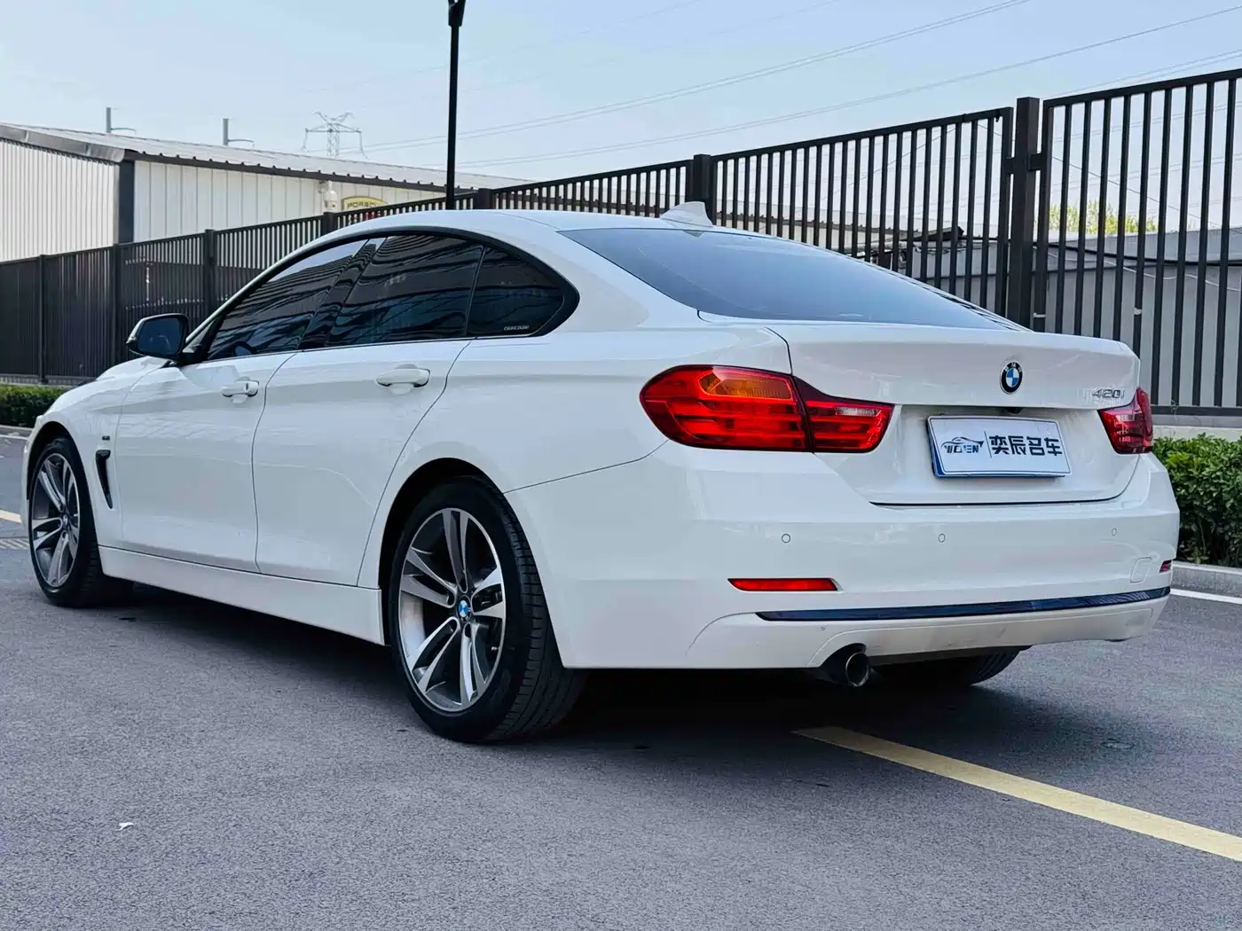 BMW 4 Series 2014 420i Gran Coupe Fashion Edition фото 4