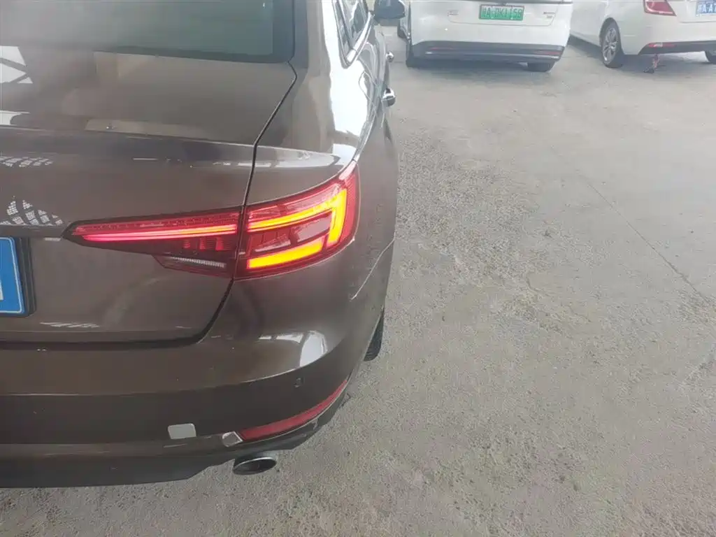 Audi A4L 2017 40 TFSI Fashion Edition фото 8