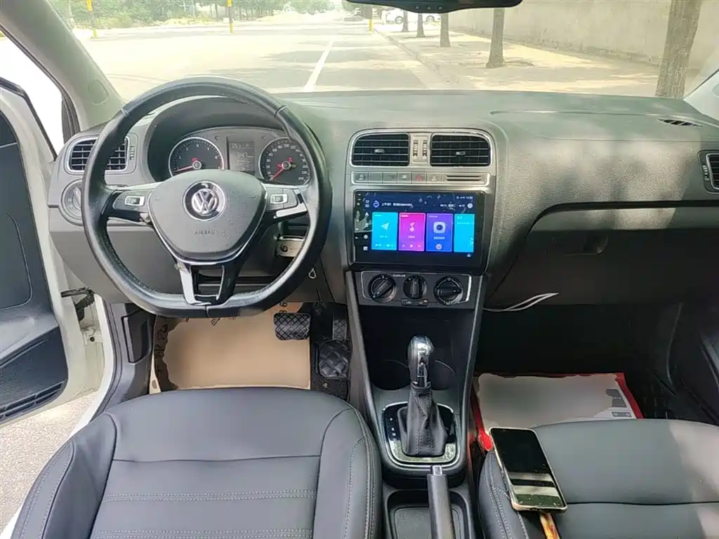 Volkswagen Polo 2018 1.5L Auto Comfort фото 10