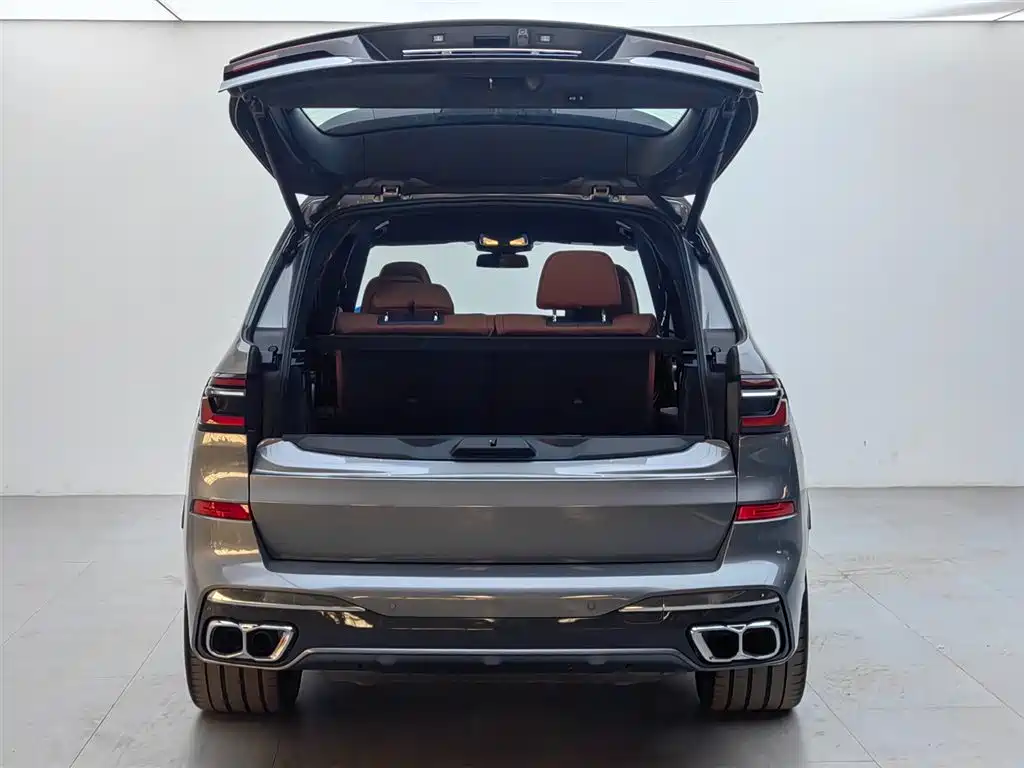 Фото 6 - BMW X7 M60i