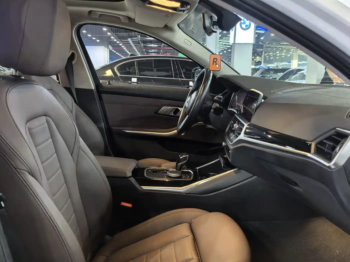 BMW 3 Series 2021 320Li M Sport Package фото 13