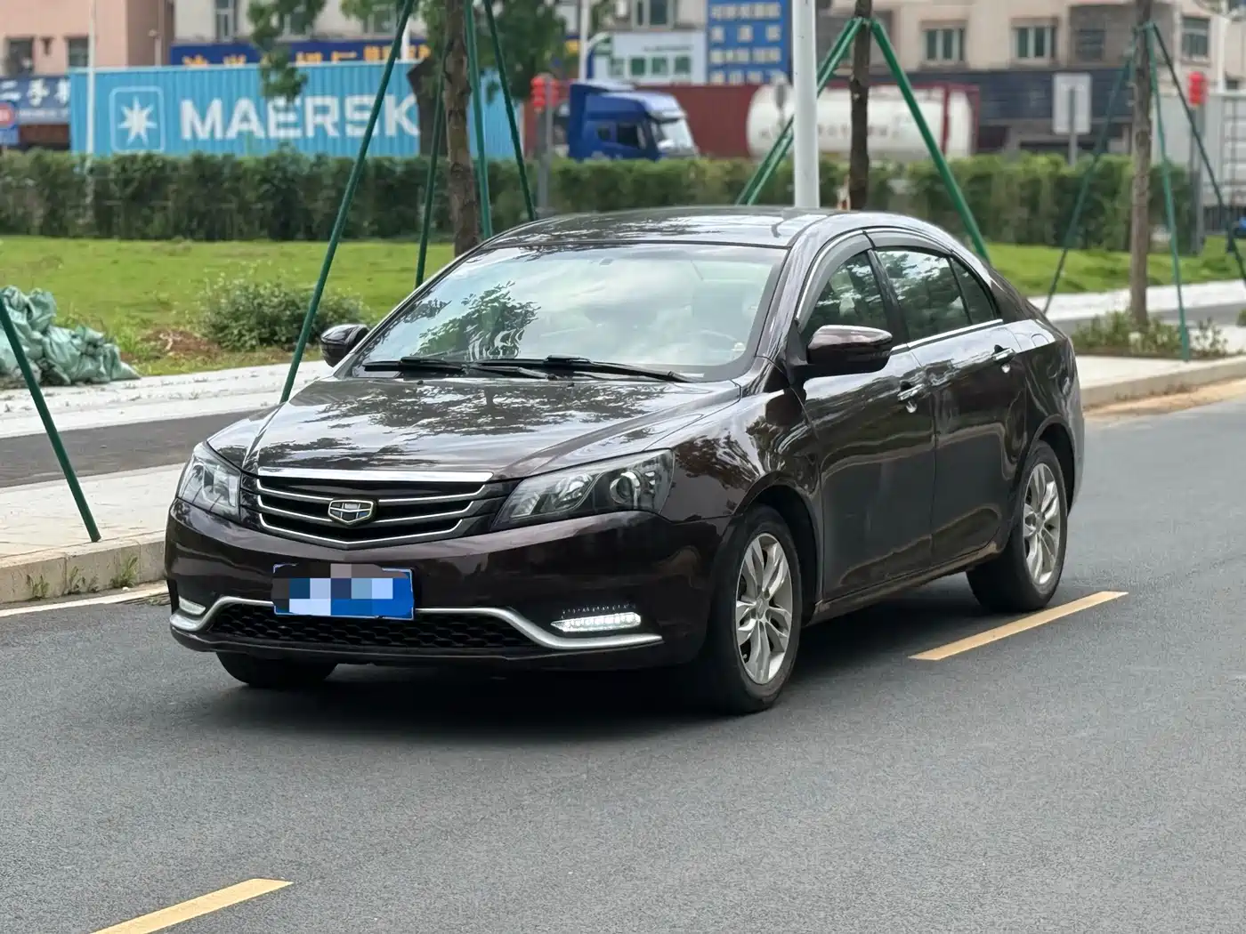 Photo 1 - Geely Emgrand