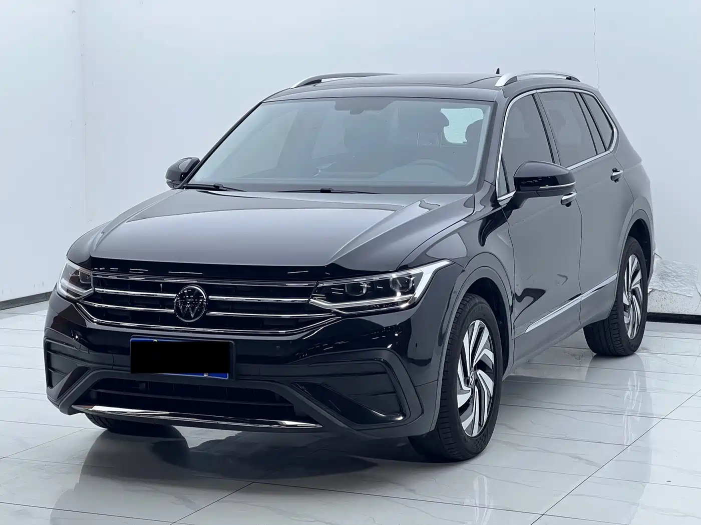 Volkswagen Tiguan L 2025 2024 Outstanding 300TSI Auto 2WD Dragon Soaring Edition