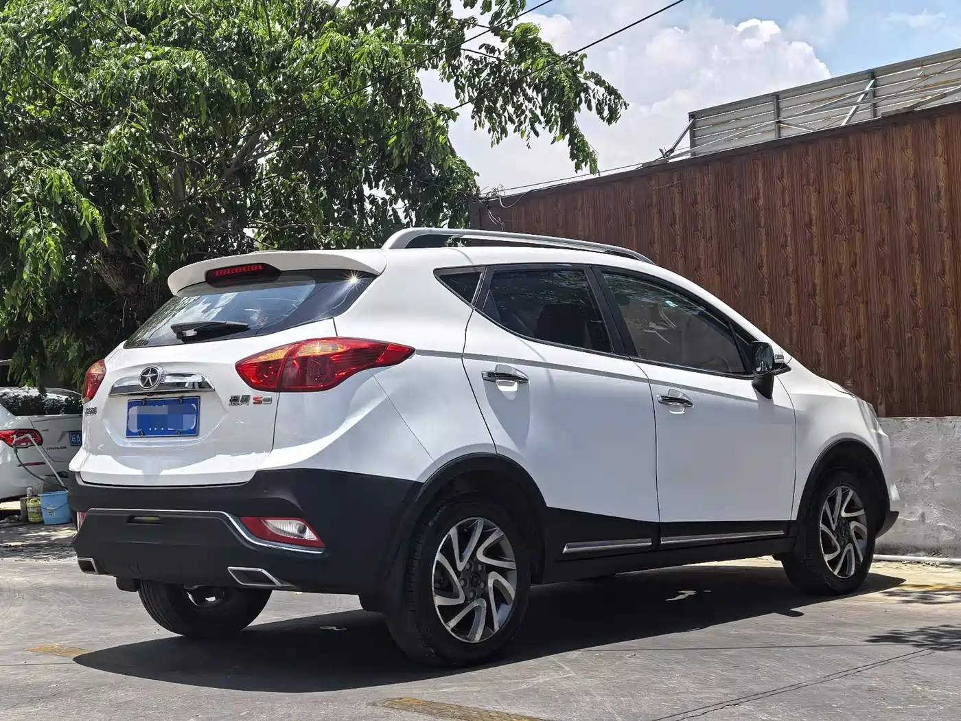 JAC Motors Refine S3 2016 2016 1.5L CVT Luxury Smart