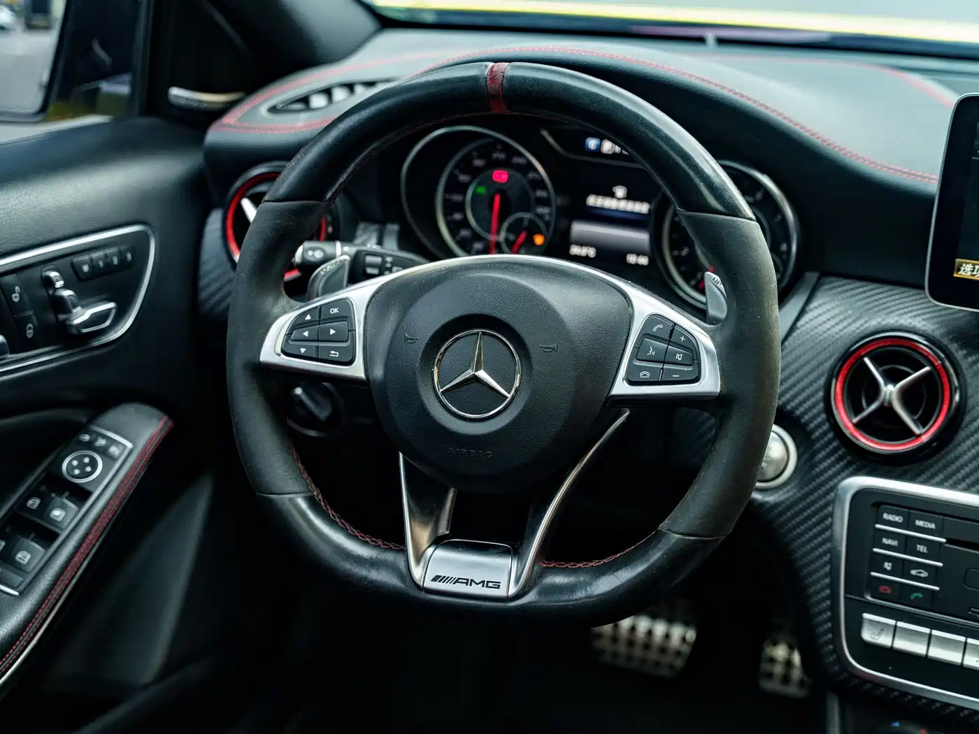 Mercedes-Benz A-Class AMG (Import) 2017 Facelift AMG A 45 4MATIC фото 9