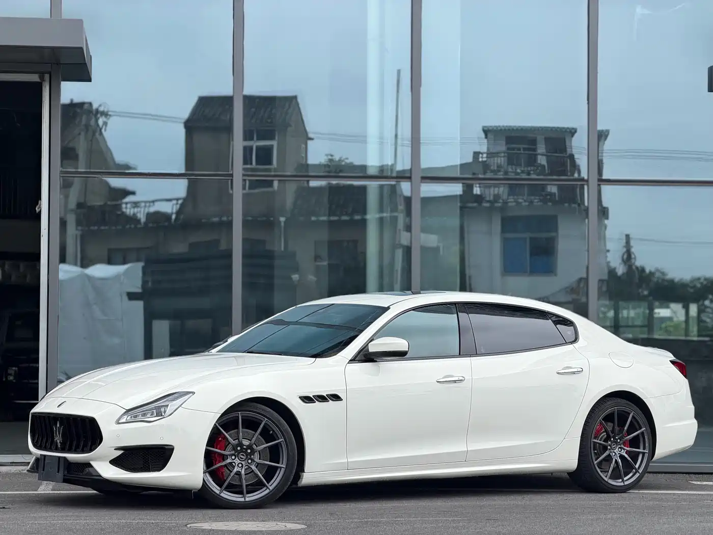 Maserati Quattroporte
