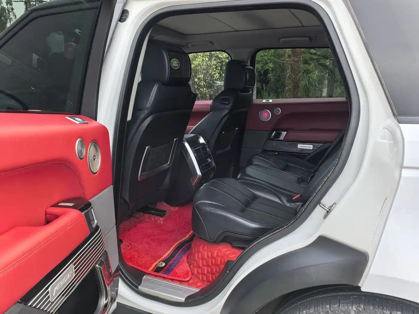 Land Rover Range Rover Sport 2015 3.0 SC V6 HSE фото 5