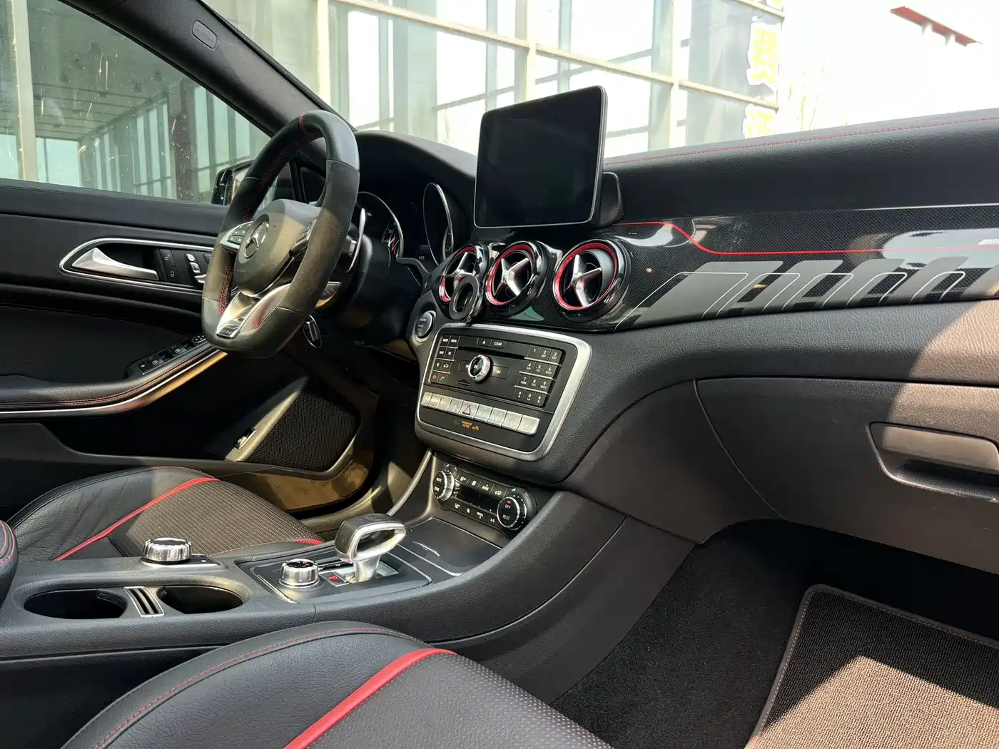 Mercedes-Benz CLA AMG 2017 Facelift AMG CLA 45 4MATIC фото 7