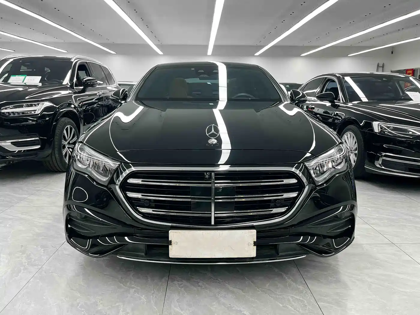 Mercedes-Benz E-Class 2024 E 300 L Fashion Sport фото 2