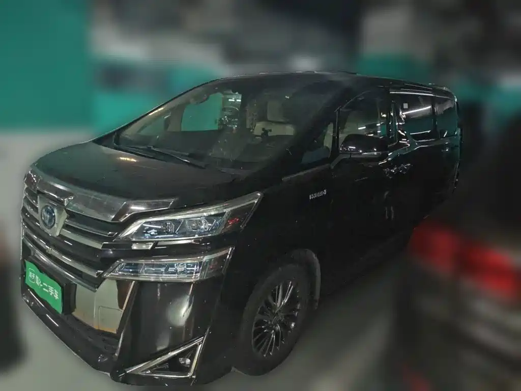 Photo 2 - Toyota Vellfire