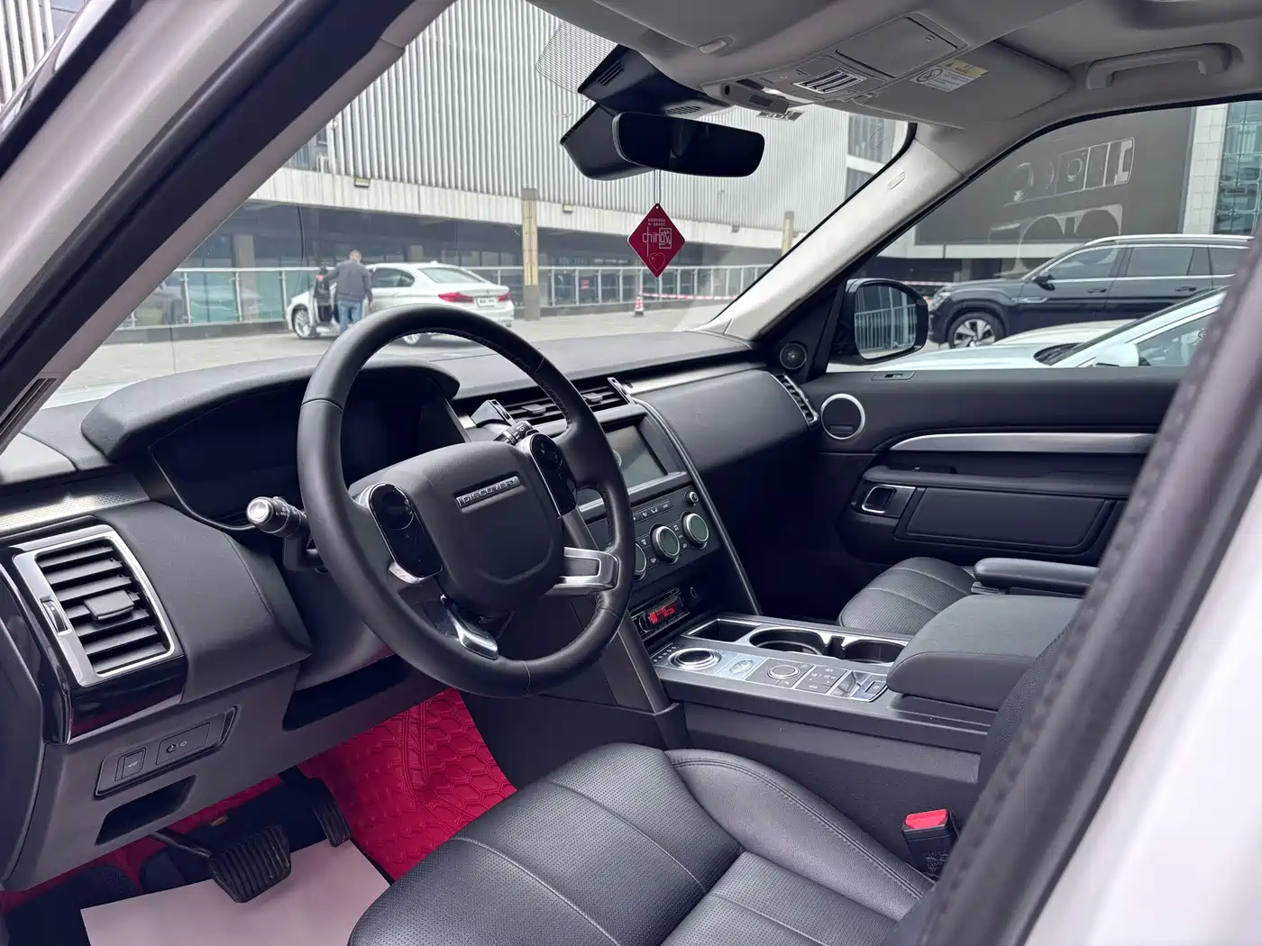 Land Rover Discovery 2020 3.0 SC V6 30th Anniversary Special Edition фото 8