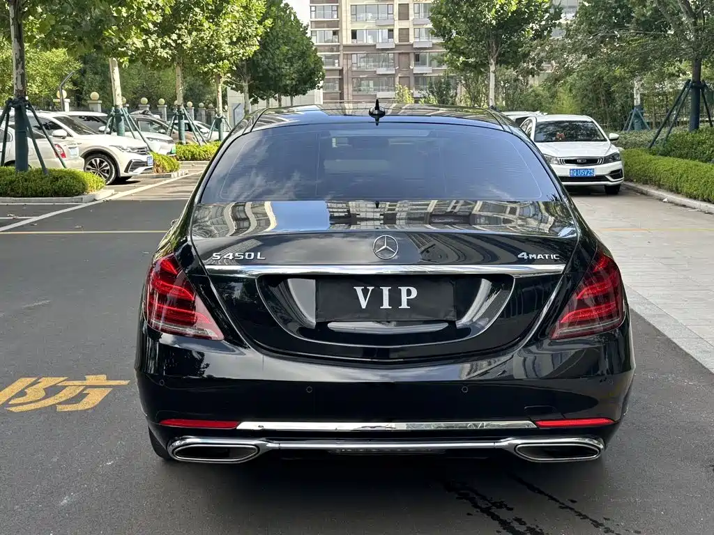 Фото 8 - Mercedes-Benz S-Class