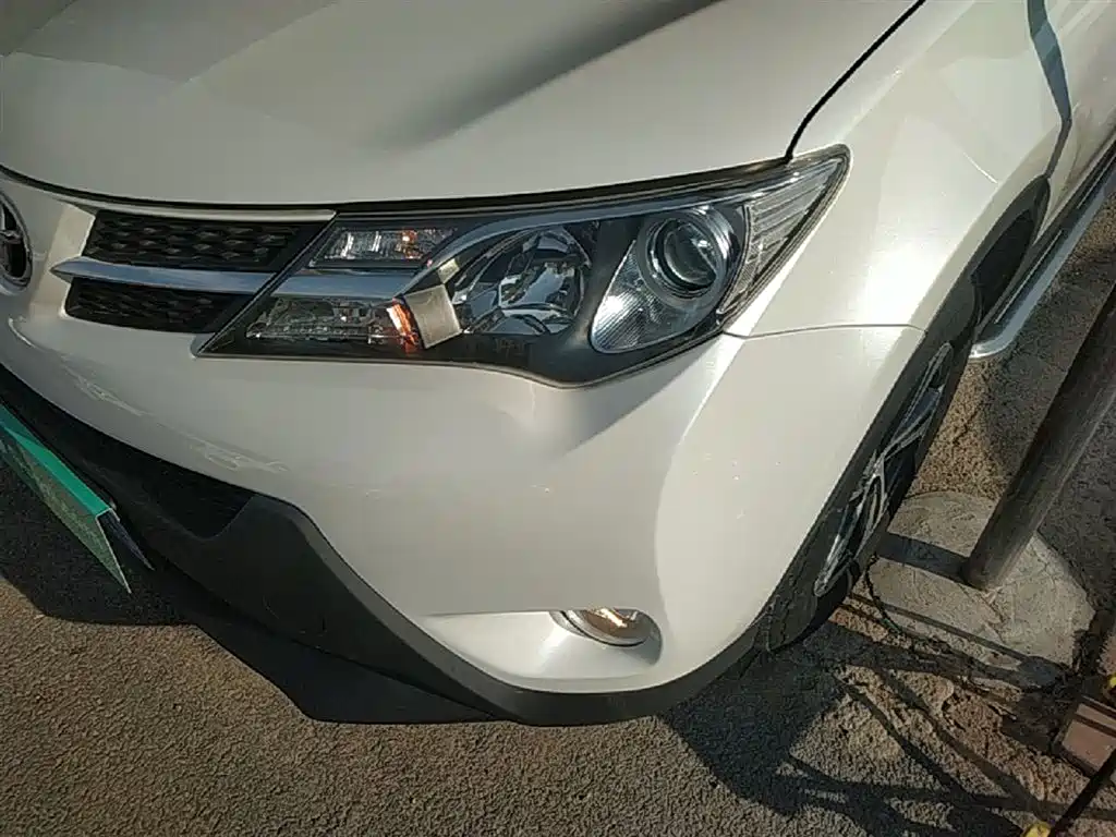Toyota RAV4 Rongfang 2015 2.0L CVT 2WD Trend Edition фото 24