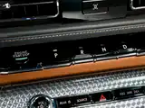 Photo 16 - Lincoln Aviator