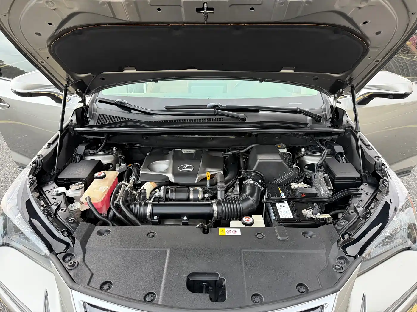 Lexus NX 2018 Model 300 FWD Fengxing Edition фото 16