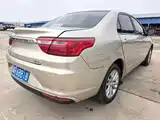 Фото 4 - Geely Vision
