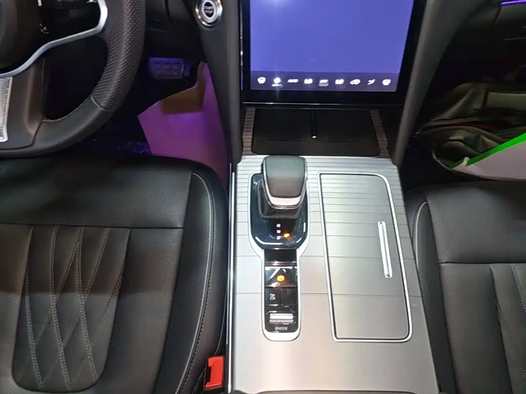 Hongqi HS7 PHEV 2024 2024 2.0T PHEV 4WD Flagship Edition 6-seater