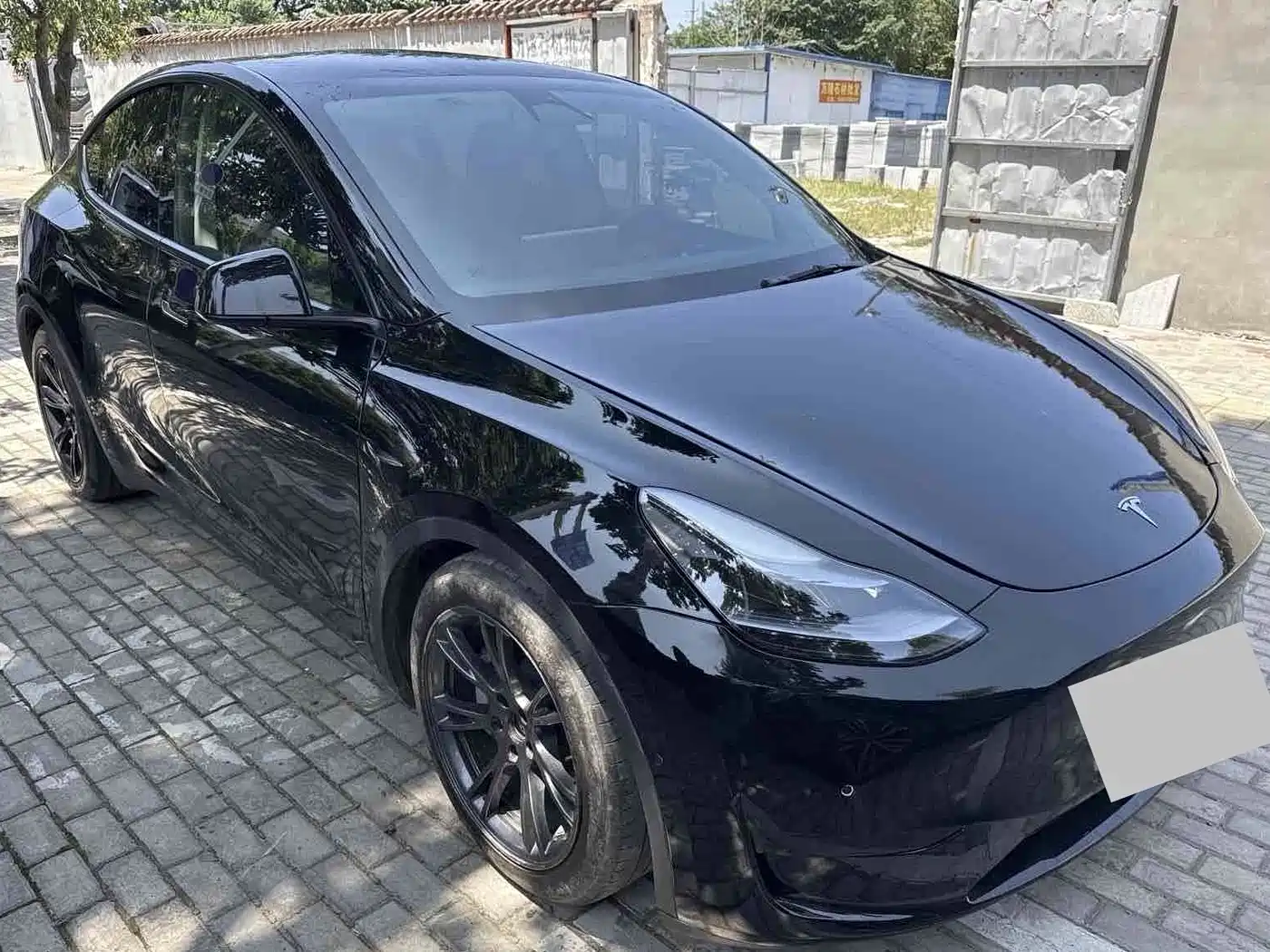 Tesla Model Y 2023