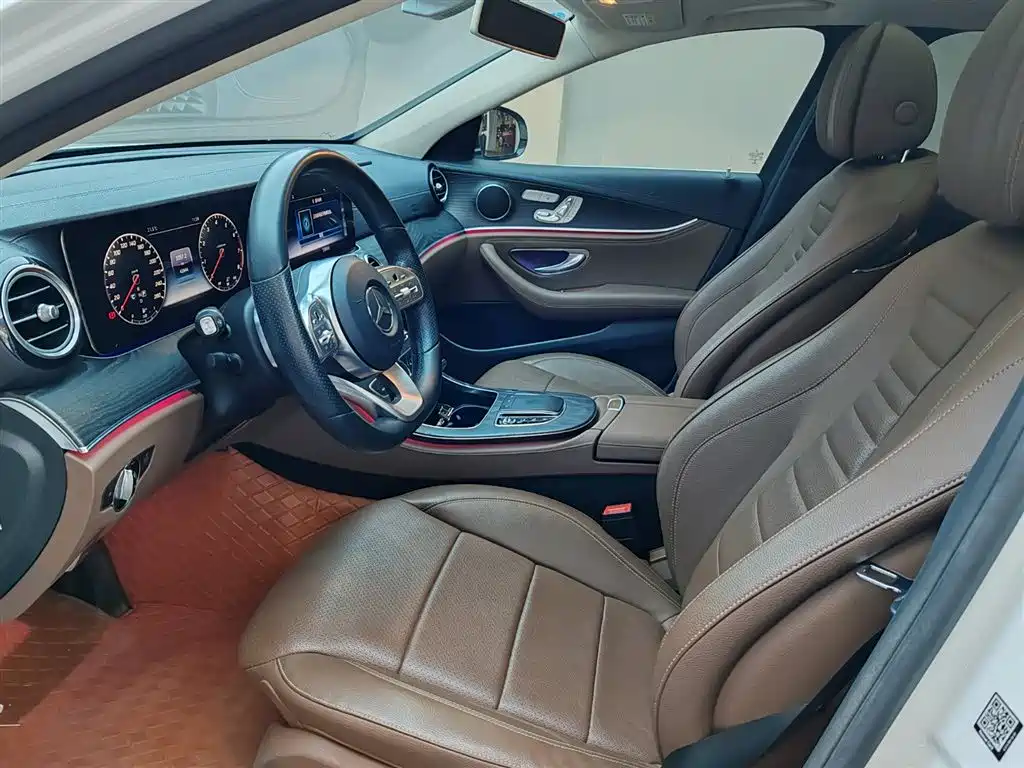 Mercedes-Benz E-Class 2019 E 300 L Sport Fashion фото 15