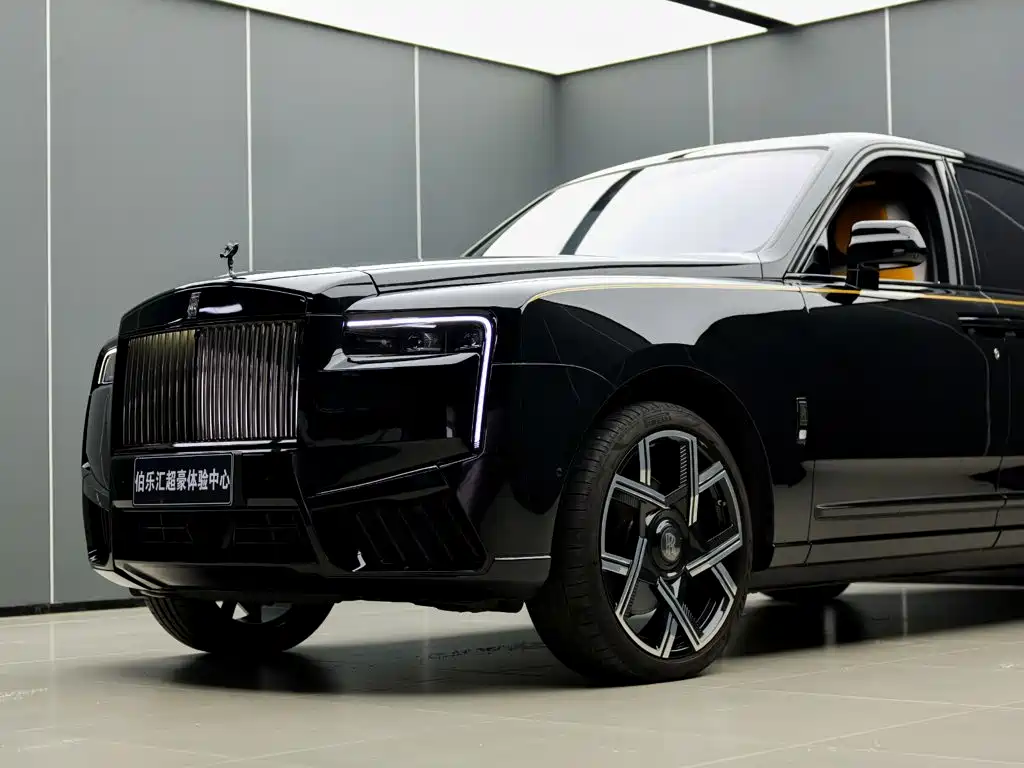 Photo 6 - Rolls-Royce Cullinan
