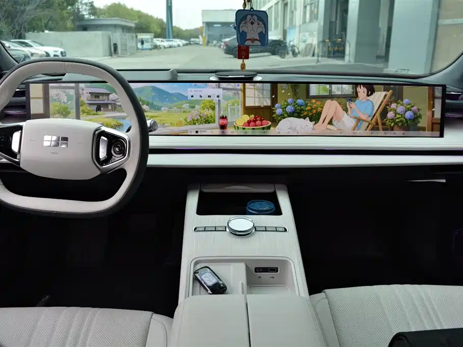 GEELY GALAXY GALAXY E8