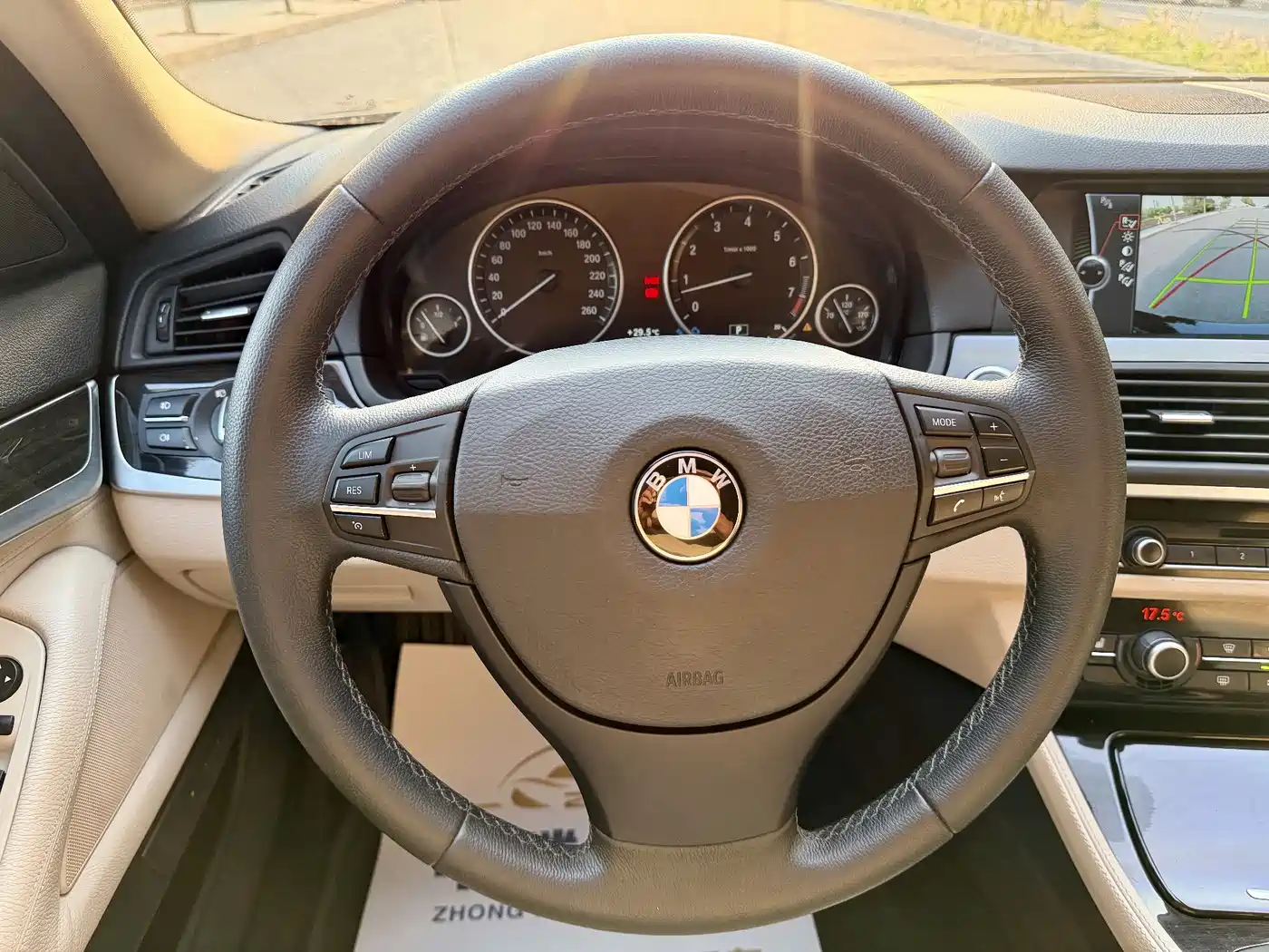 BMW 5 Series 2013 530Li Leadership фото 12