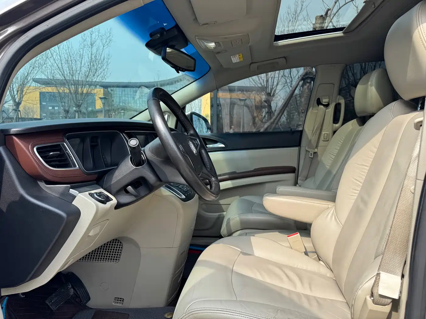 Buick GL8 2014 3.0L GT Luxury Business Elegance фото 4