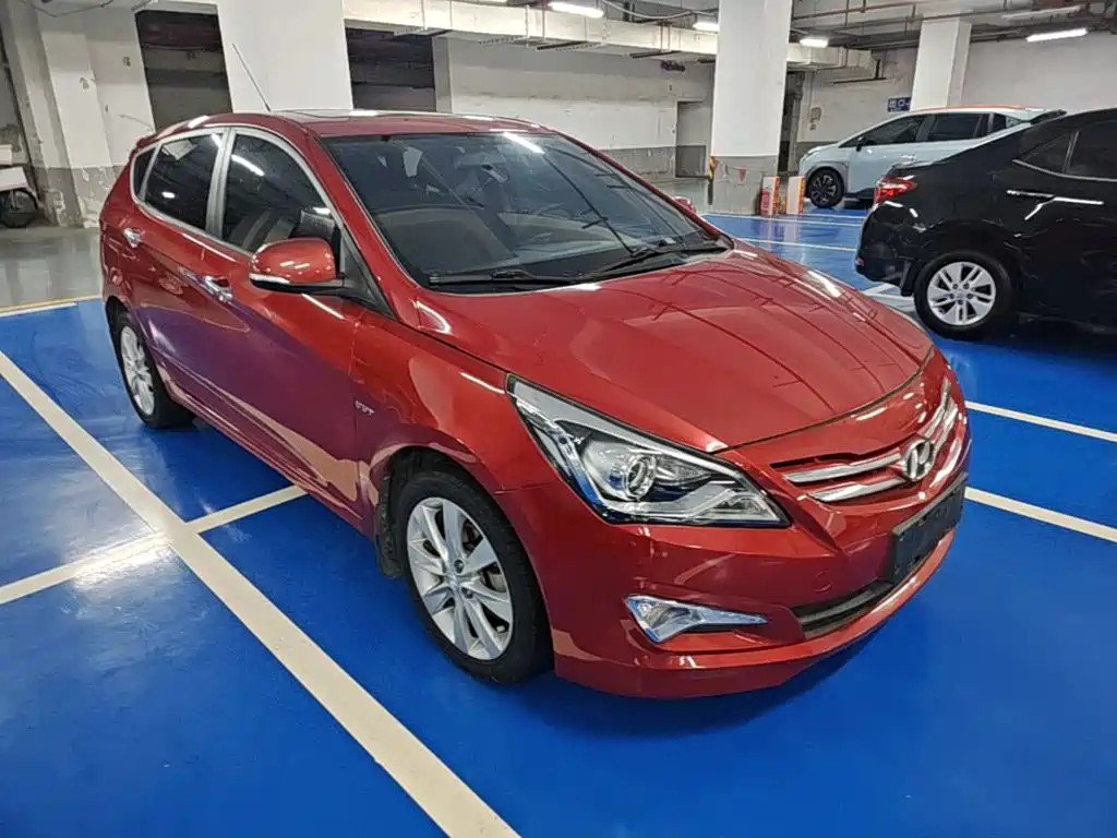 Hyundai Reina 2014 2014 Model 1.6L Automatic TOP