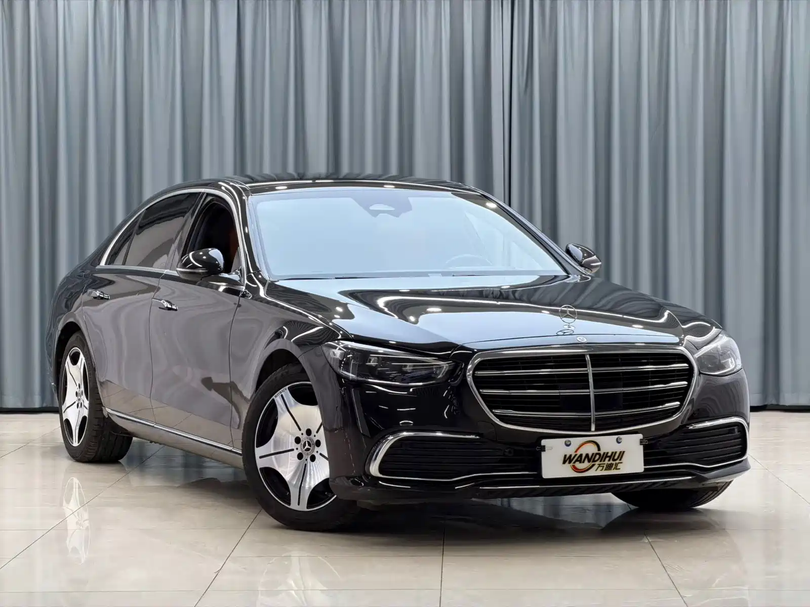 Фото 3 - Mercedes-Benz S-Class