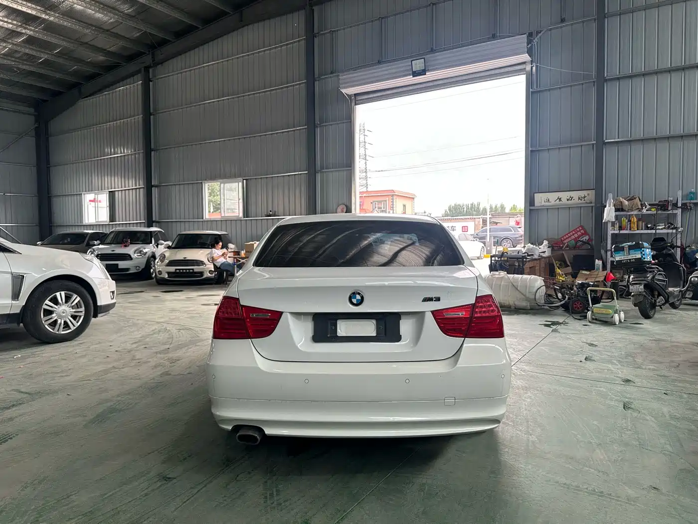 Photo 7 - BMW 3 Series