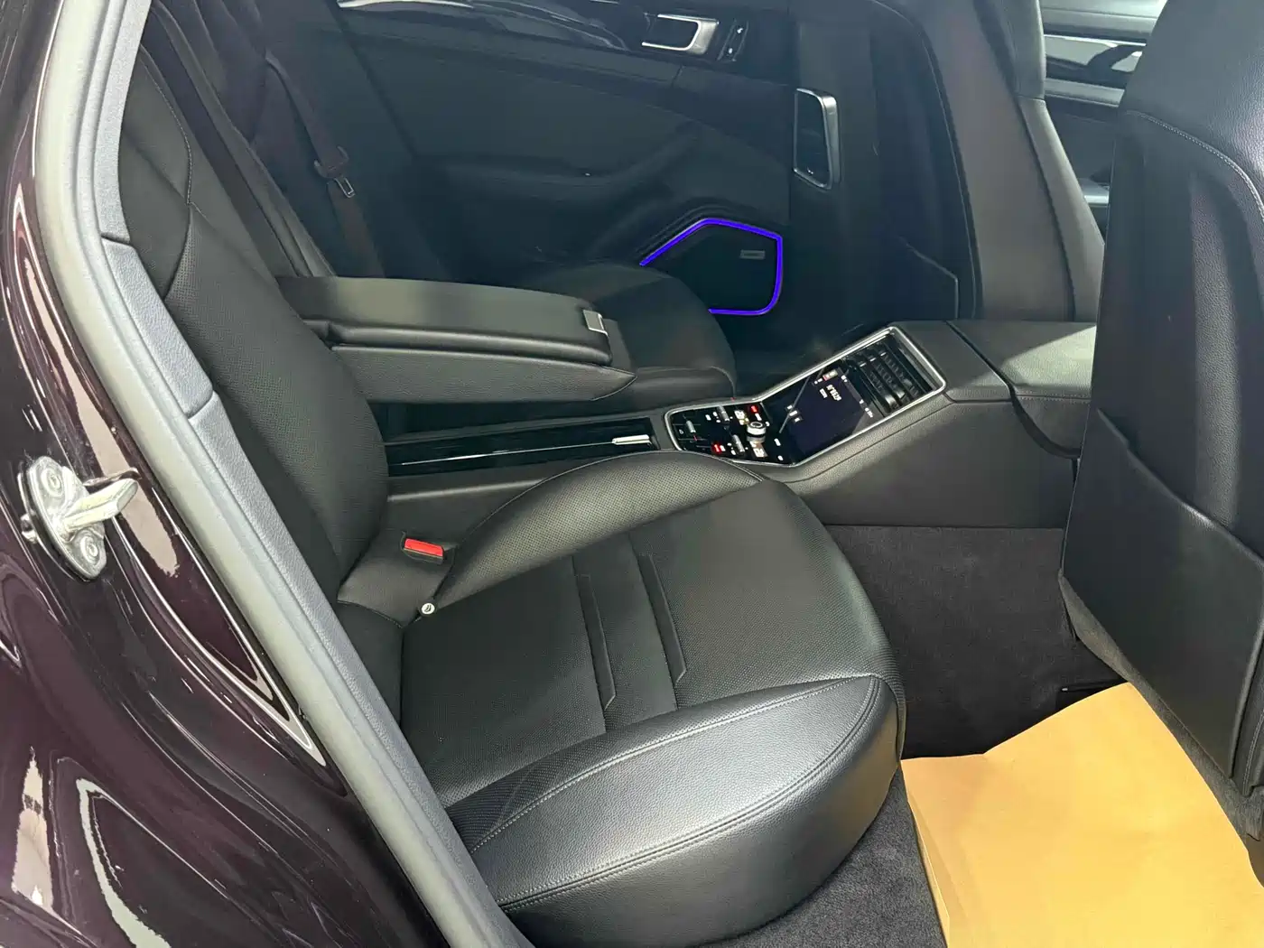 Porsche Panamera 2017 Panamera 3.0T фото 16