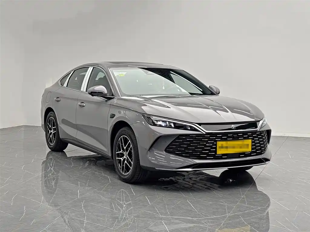 BYD Qin L 2026 Model DM-i 210KM Superior Edition фото 8