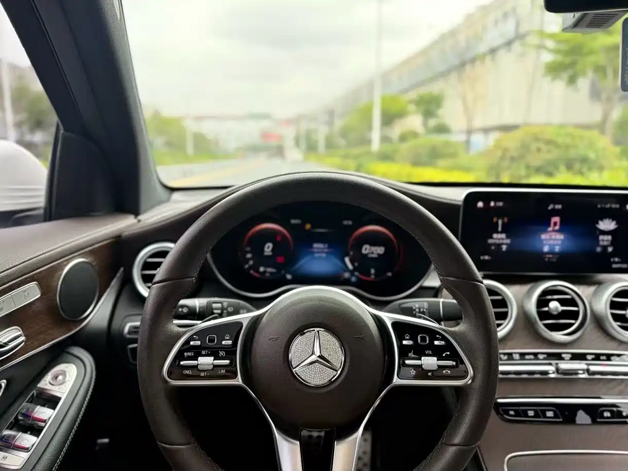 Mercedes-Benz GLC 2020 GLC 260 L 4MATIC Luxury фото 11