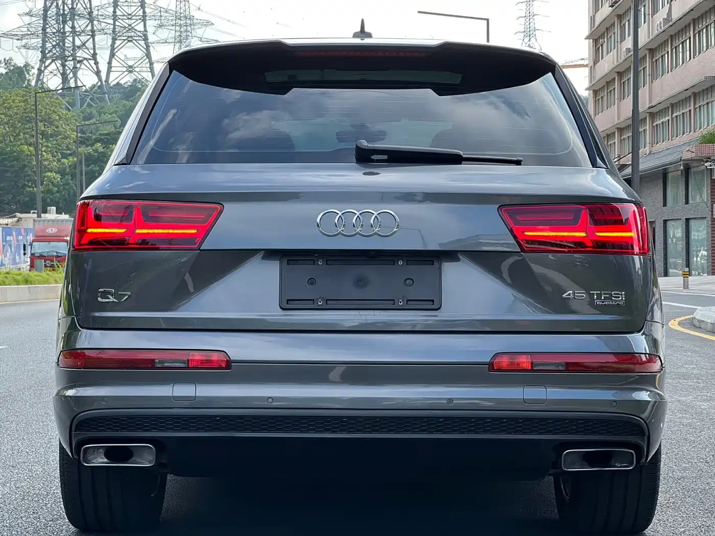 Фото 22 - Audi Q7