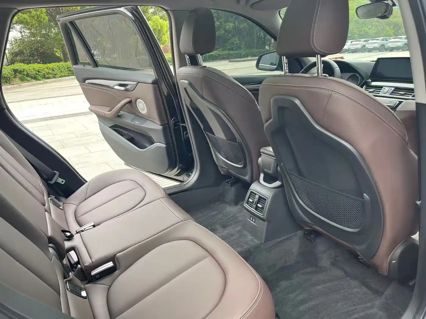 BMW X1 2021 sDrive25Li Leading фото 13