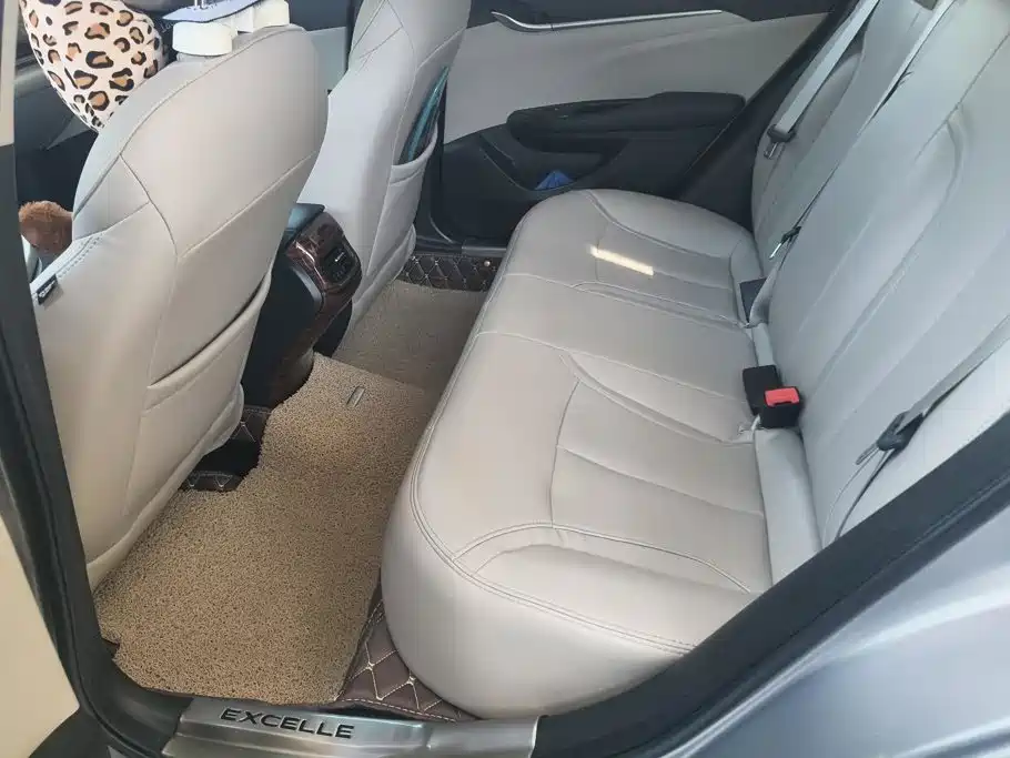 Photo 11 - Buick Excelle
