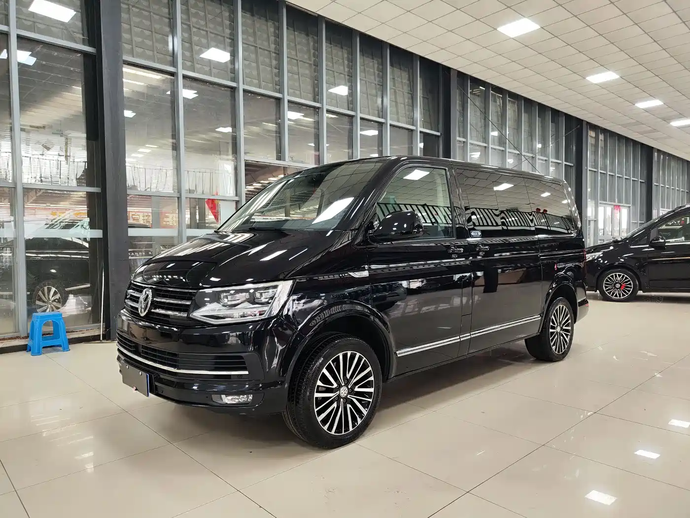 Volkswagen Multivan 2018 2.0TSI 4WD Premium Edition 7-Seater