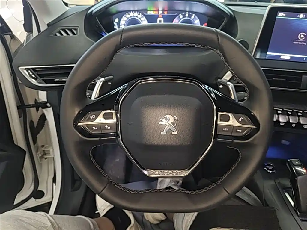 Peugeot 4008 2017 350THP Luxury Edition фото 11