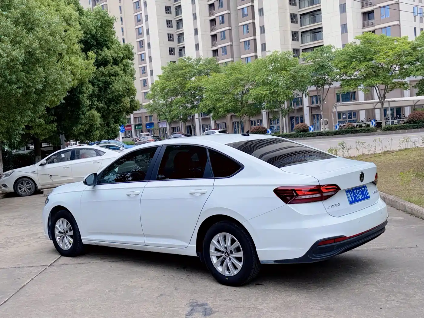 Volkswagen Lavida 2024 Model 1.5L Automatic Delight Edition фото 6