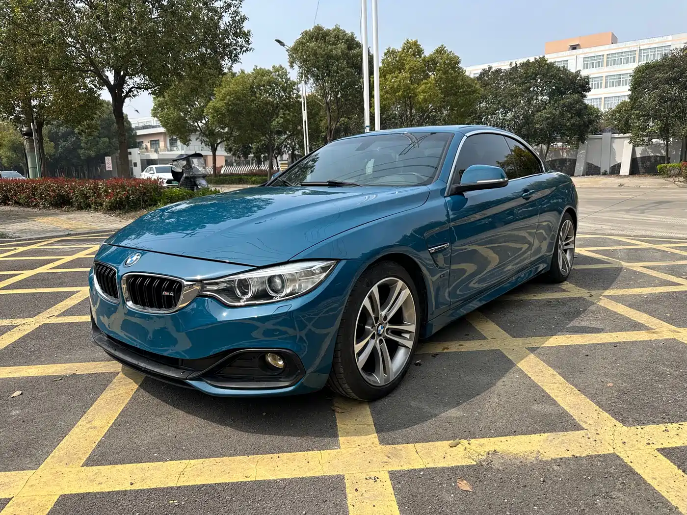 BMW 4 Series 2016 420i Convertible Design Package