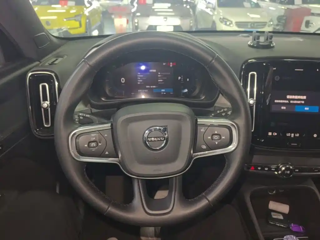 Volvo XC40 2024 2024 B3 Smart Elite Luxury Edition