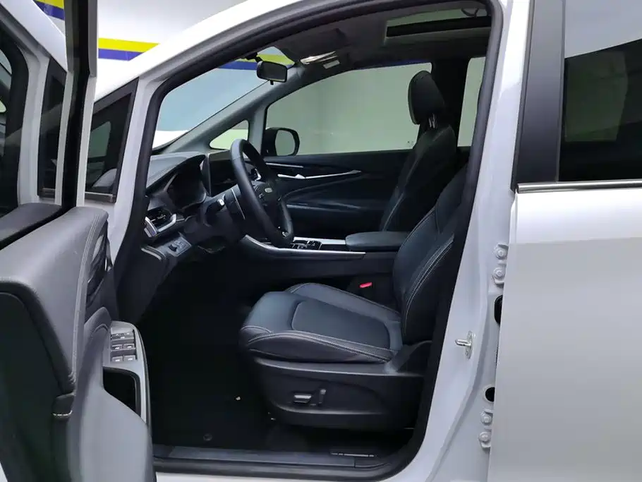 SAIC Maxus Maxus G50 2024 2023 Model PLUS 1.5T Happiness Recommended Auto Cruise Edition