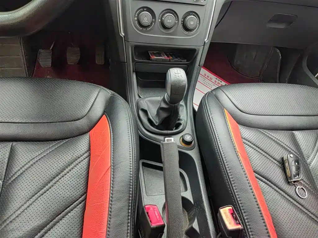 Peugeot 308 2014 Model Joy Edition Classic 1.6L Manual Superior Style фото 14
