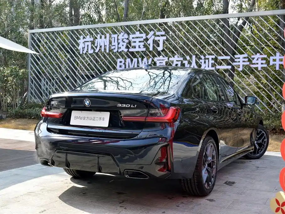 BMW 3 Series 2025 330Li Premium M Sport Night Edition фото 5