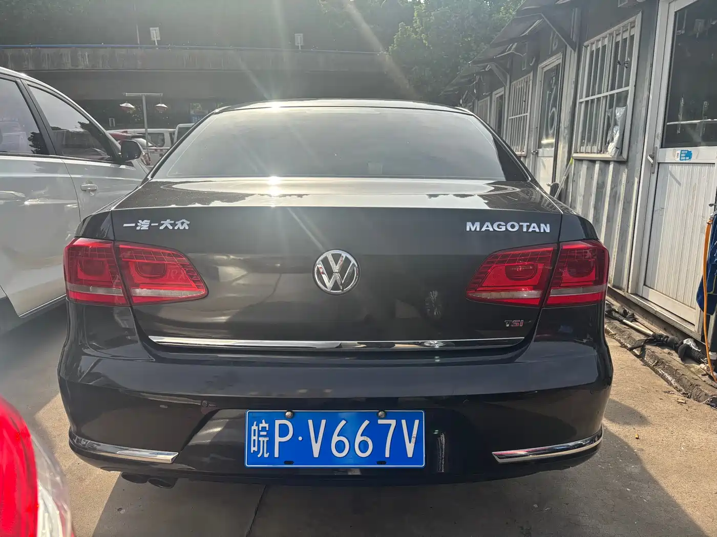 Volkswagen Magotan 2012 Facelift 1.8TSI Luxury фото 5