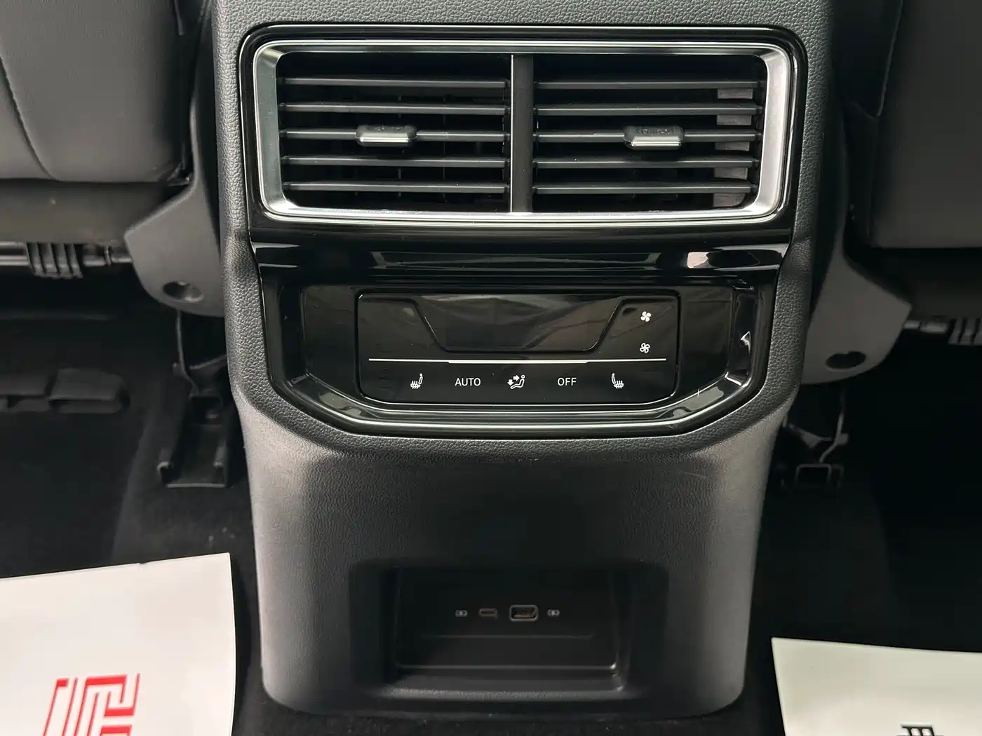 Volkswagen Teramont 2023 380TSI AWD Premium Luxury Edition фото 16